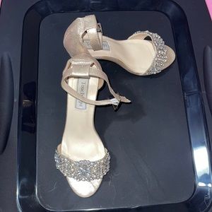 Touch Ups Felicity Heel size 6